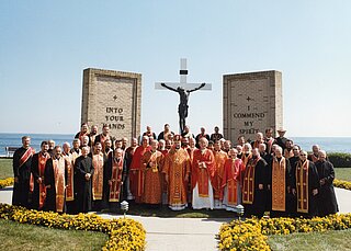 Митрополит Стефан Сорока зі священиками під час реколекцій у Лонг Бренч, НДж (Вересень 2001)