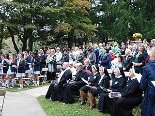 Сестри василиянки та студентки дівочої академії під час щорічної прощі у монастирі у Фокс Чейс (Осінь 2019)
