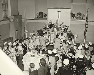 Перше причастя на парафії Непорочного зачаття у Аллентауні, ПА. (1954)