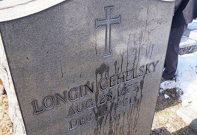 Ukrainian Community Honors Unity Day at St. Mary’s Cemetery