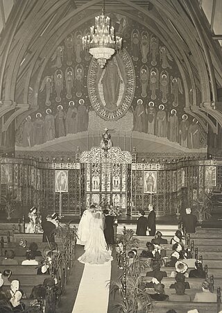 Шлюб у старій катедрі у Філадельфії. (Пізні 1940-і).