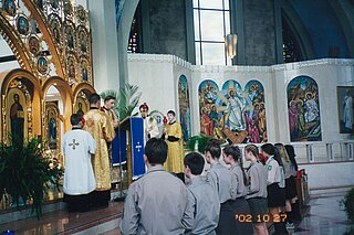 Архиєпархіальний День молоді в Катедрі Непорочного Зачаття. Диякон Іван Турик читає Євангеліє (Жовтень 2002)