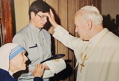 “Put Your Love Into Living Action”: Fr. Brian Kolodiejchuk, MC, on Mother Teresa, Charity, and Hope