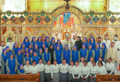 Archbishop Borys visits parish in Perth Amboy and blesses the sisters who start their service there