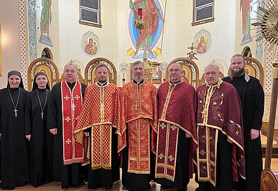 Faithful Gather for Vespers and the Rite of Forgiveness to Begin Great Lent