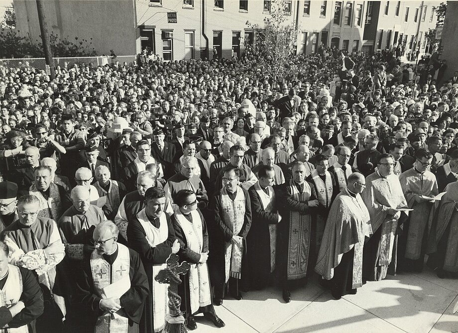 Благословення наріжного каменя катедри Непорочного Зачаття у Філадельфії (Вересень 1966)