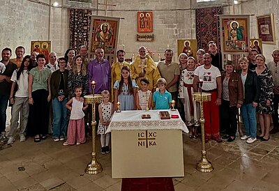 Metropolitan Borys Celebrates Divine Liturgy in Senlis on the Feast of Saints Borys and Hlib